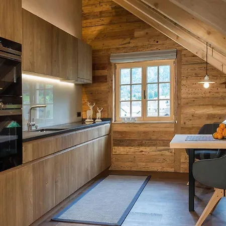 Roagat Hus *